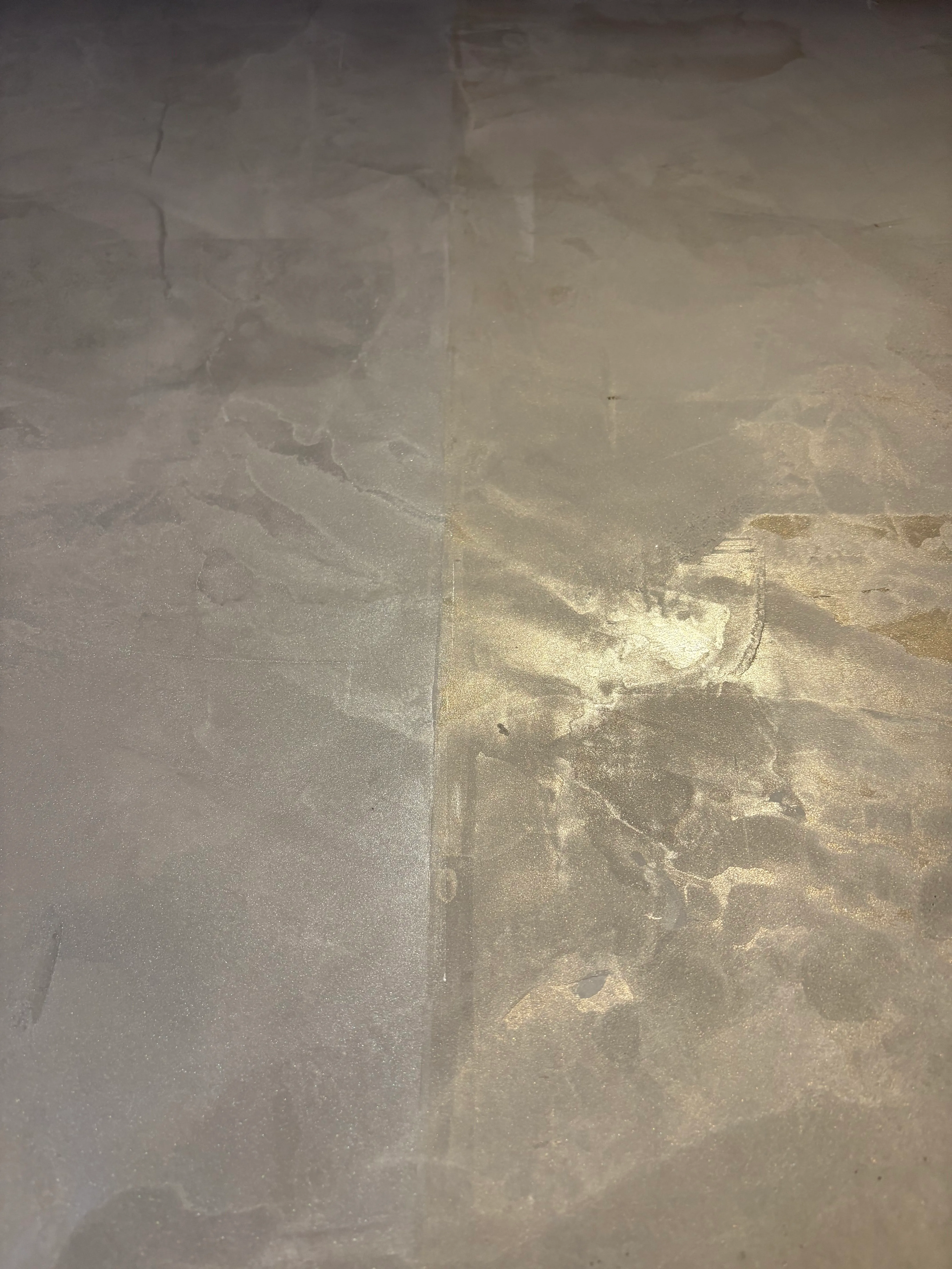 Fresco harmony accent finish applied to ceiling with hand-applied textured drywall mud