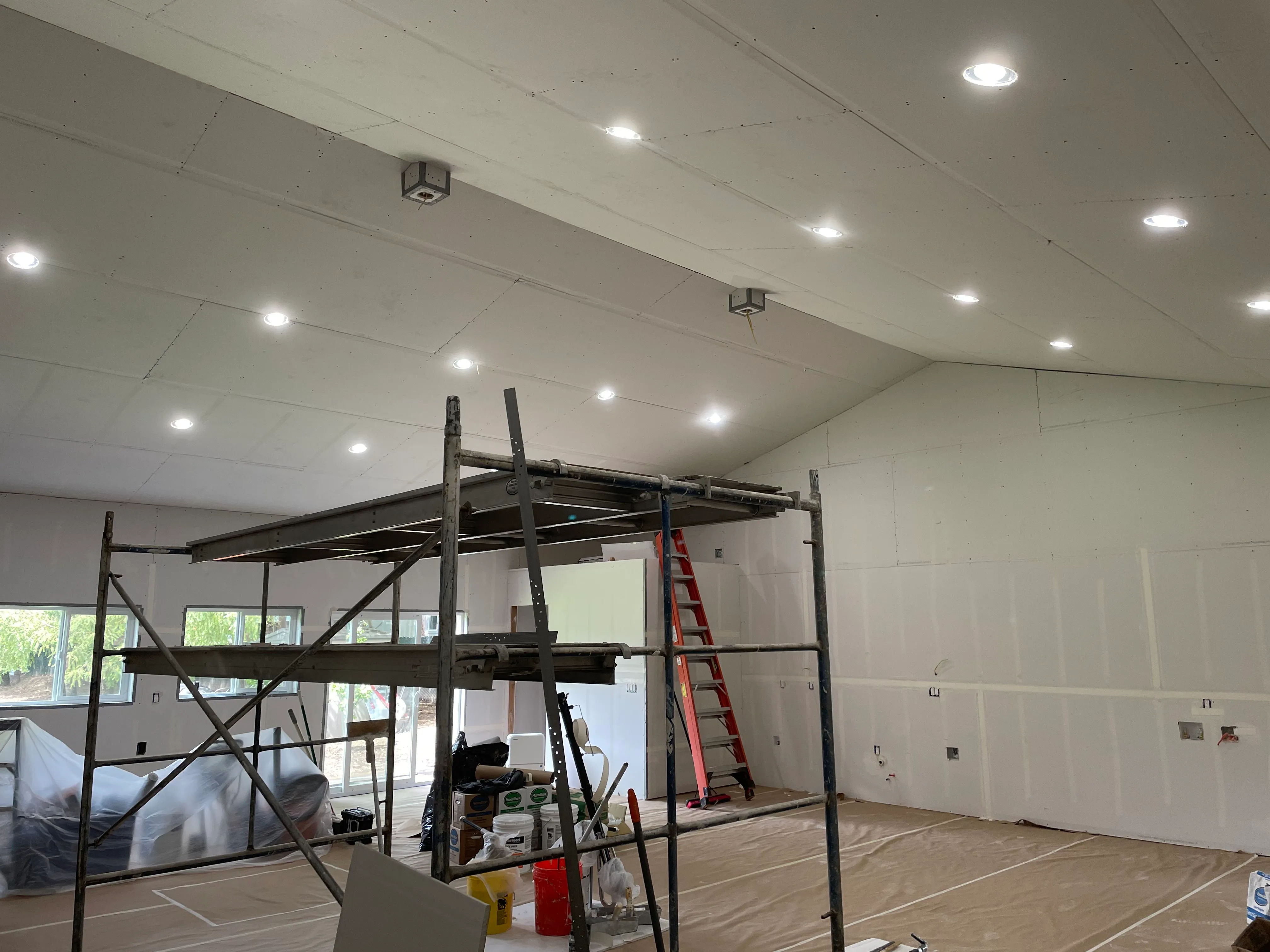 Vaulted ceiling drywall installation in a Longview, WA home